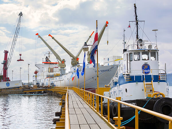 Chiquita invests in infrastructure and equipment in Puerto Almirante